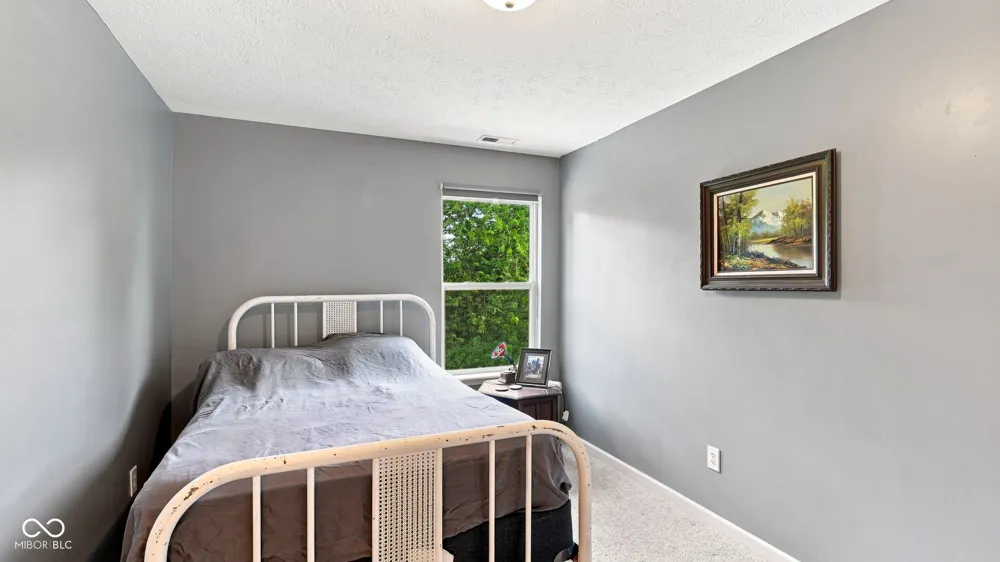 2535 Deer Creek Anderson, IN 46011