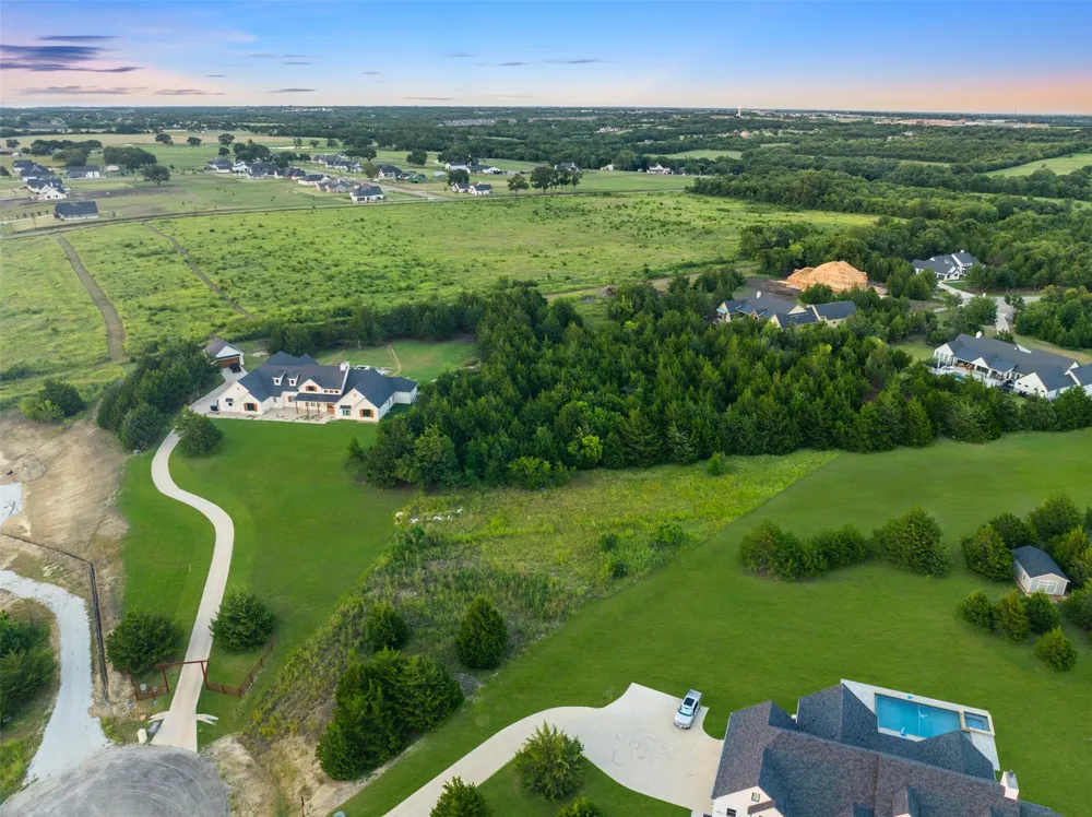 2612 Stonewall Lane Van Alstyne, TX 75495