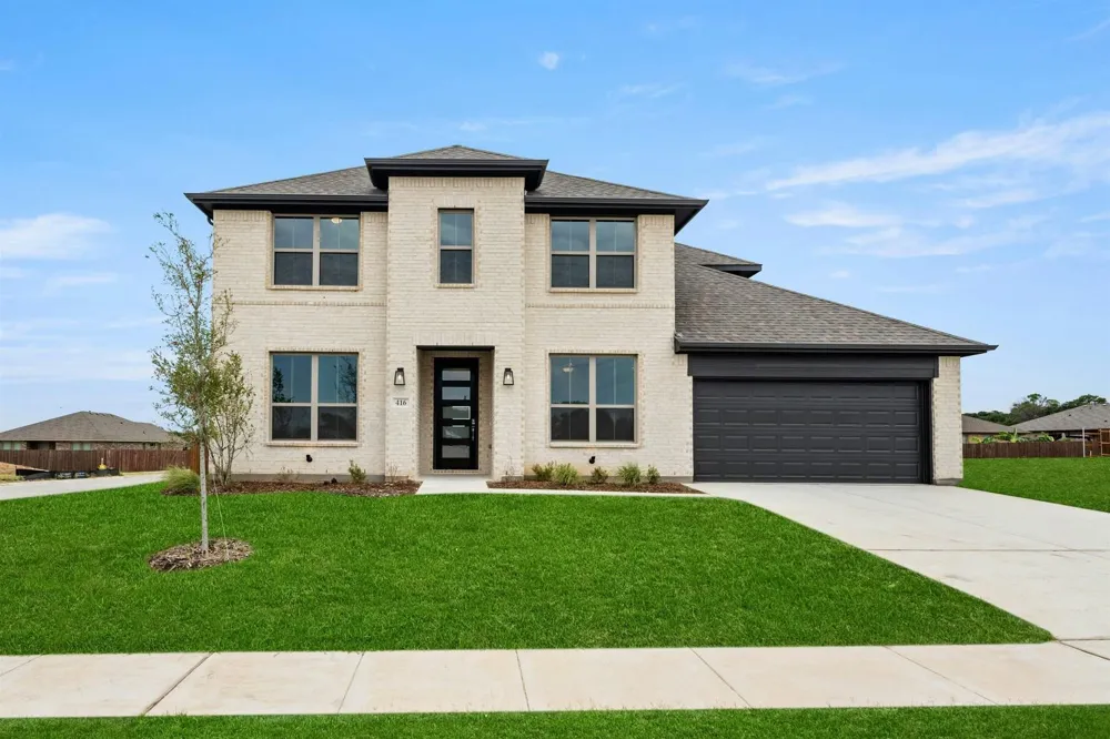 962 Richard Pittmon Drive DeSoto, TX 75115