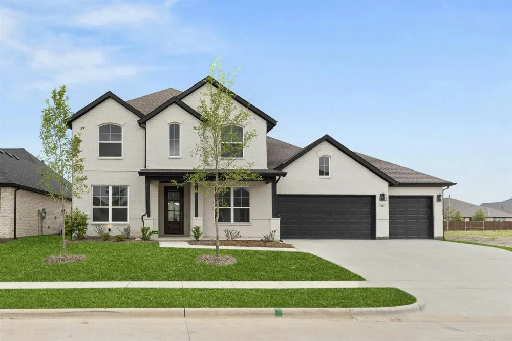 962 Richard Pittmon Drive DeSoto, TX 75115