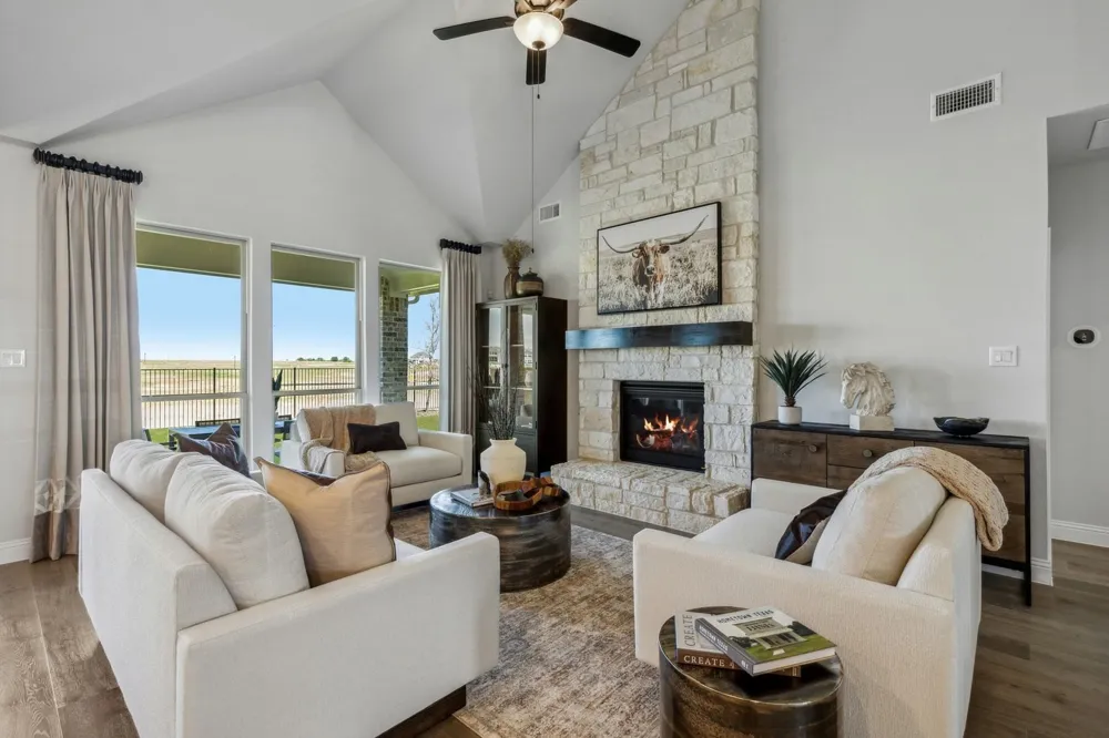 962 Richard Pittmon Drive DeSoto, TX 75115