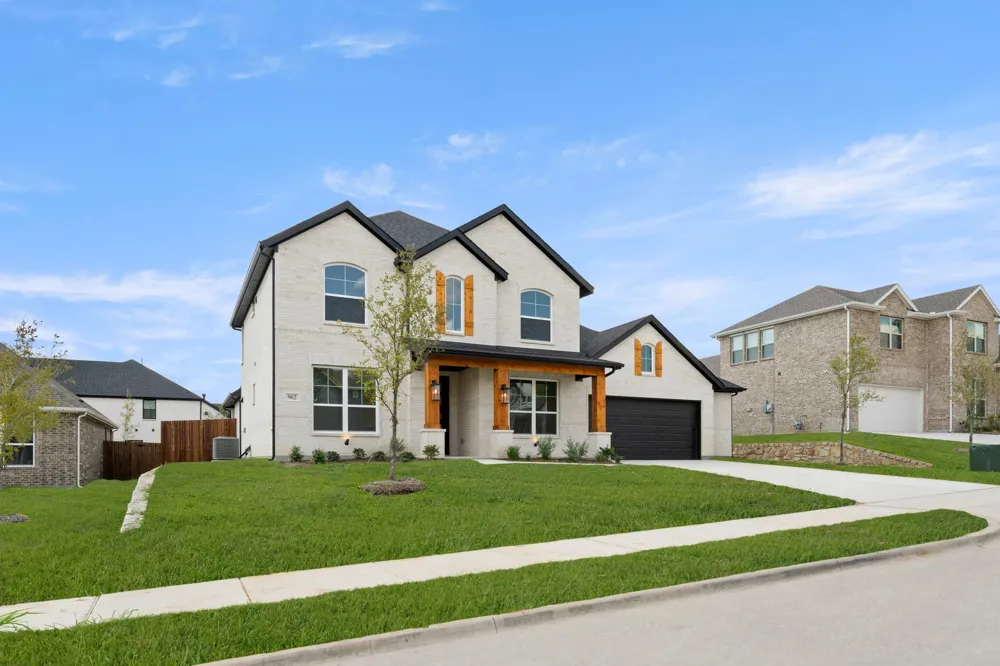 962 Richard Pittmon Drive DeSoto, TX 75115