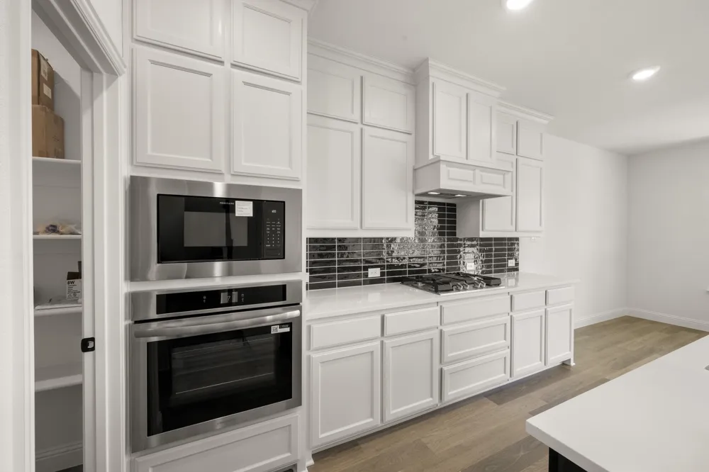 962 Richard Pittmon Drive DeSoto, TX 75115
