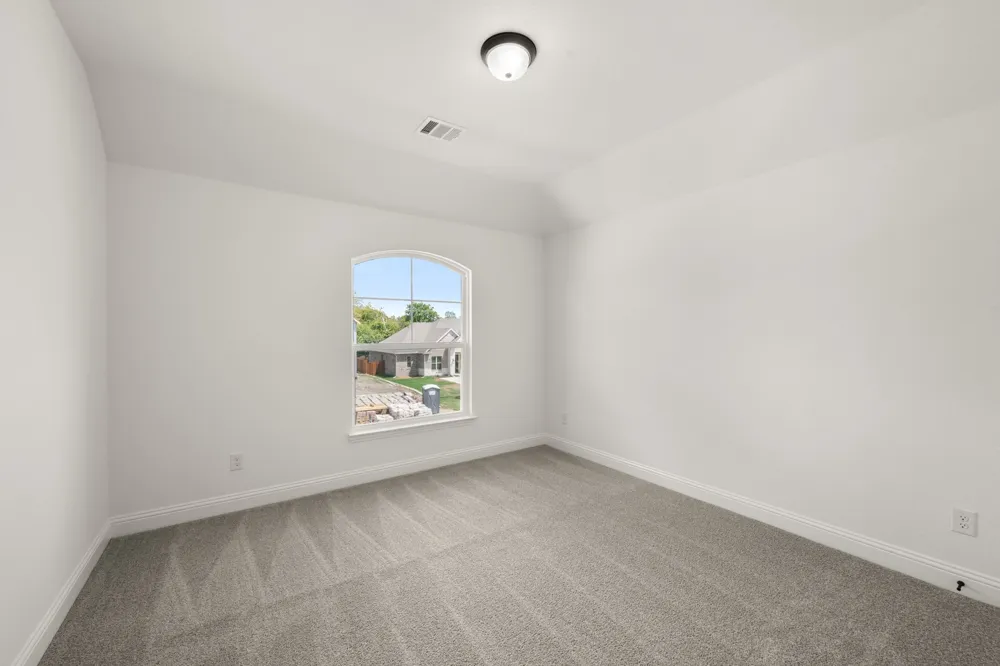 962 Richard Pittmon Drive DeSoto, TX 75115