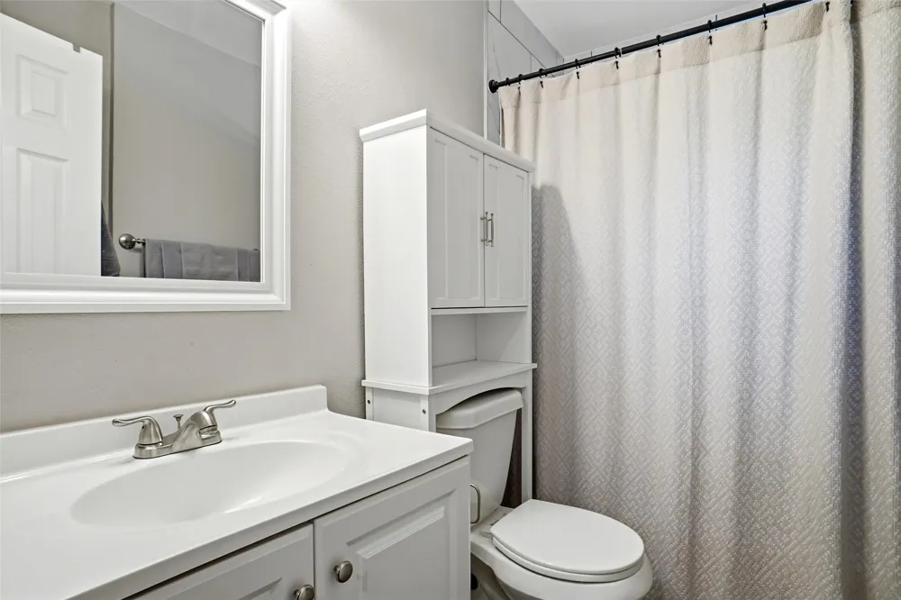 436 Arthur Drive Hurst, TX 76053