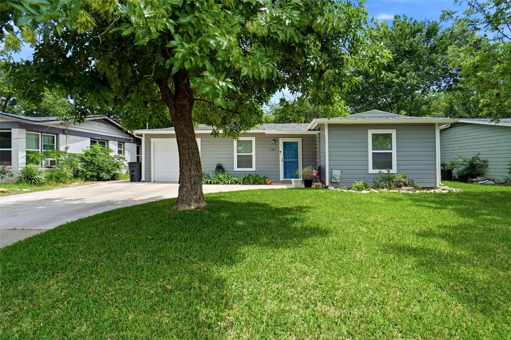 436 Arthur Drive Hurst, TX 76053