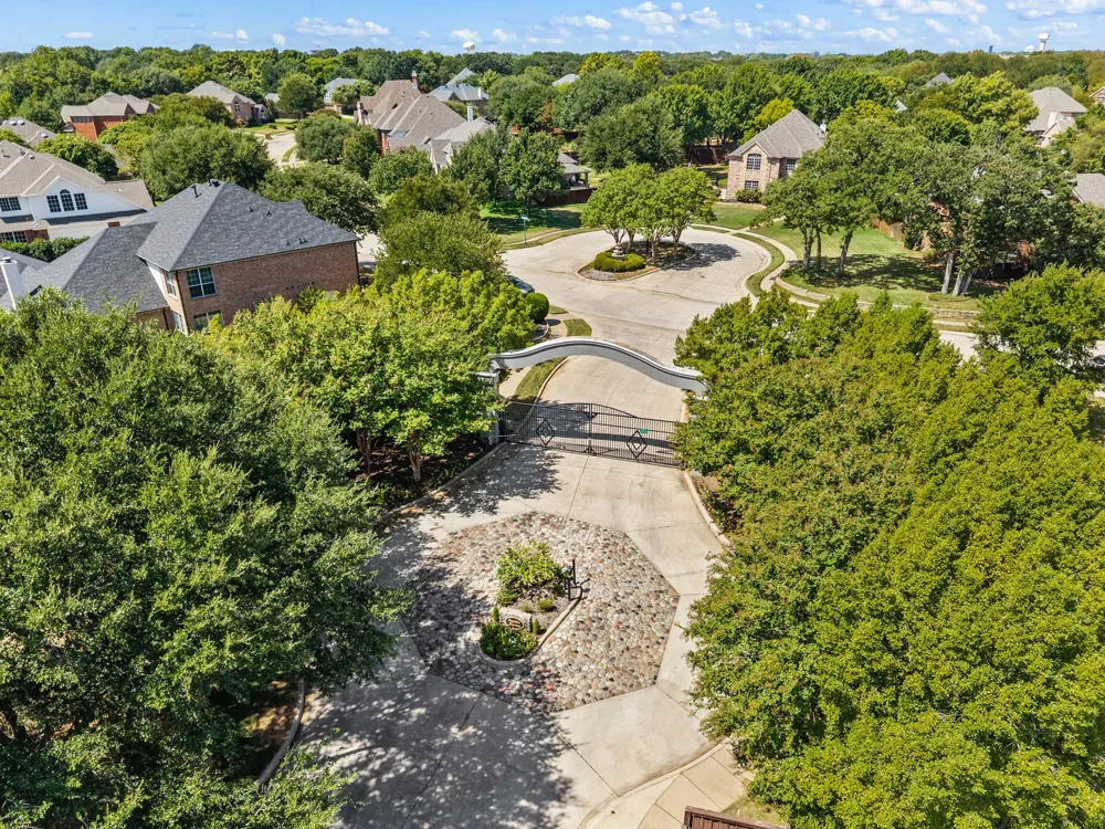6609 Sapphire Circle S Colleyville, TX 76034