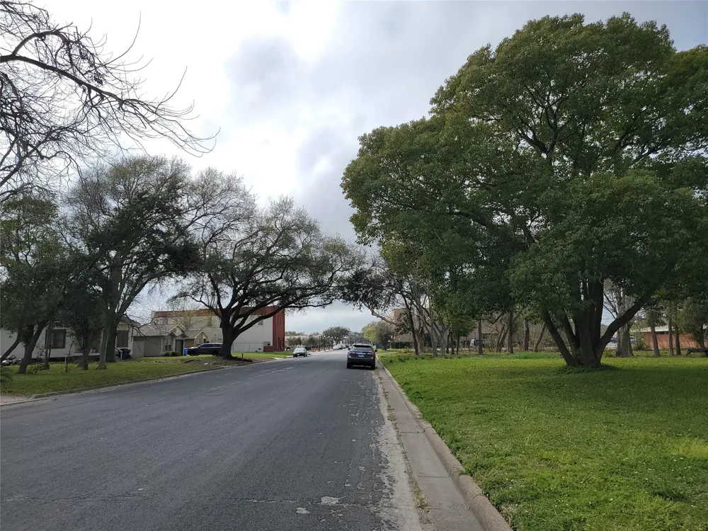 410 8th Avenue North Texas City, TX 77590
