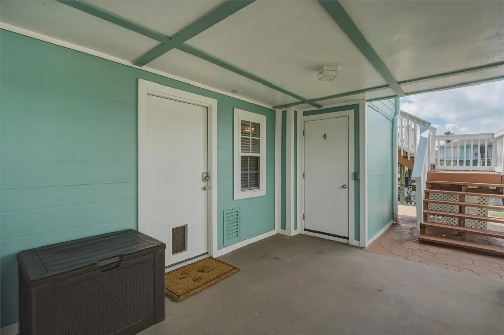 1078 Redfish Street Bayou Vista, TX 77563
