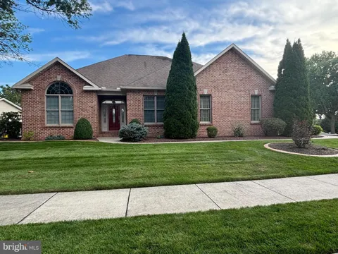108 PIN OAK DRIVE