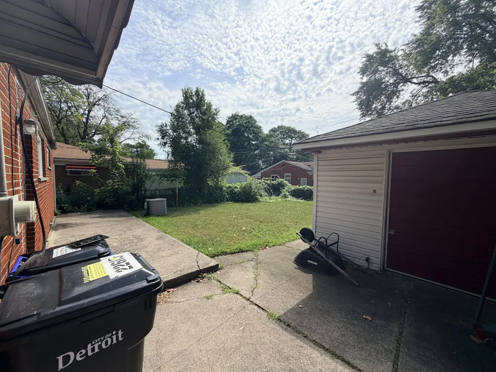 22615 Glendale Street Detroit, MI 48223