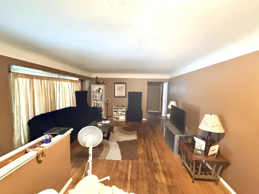 22615 Glendale Street Detroit, MI 48223