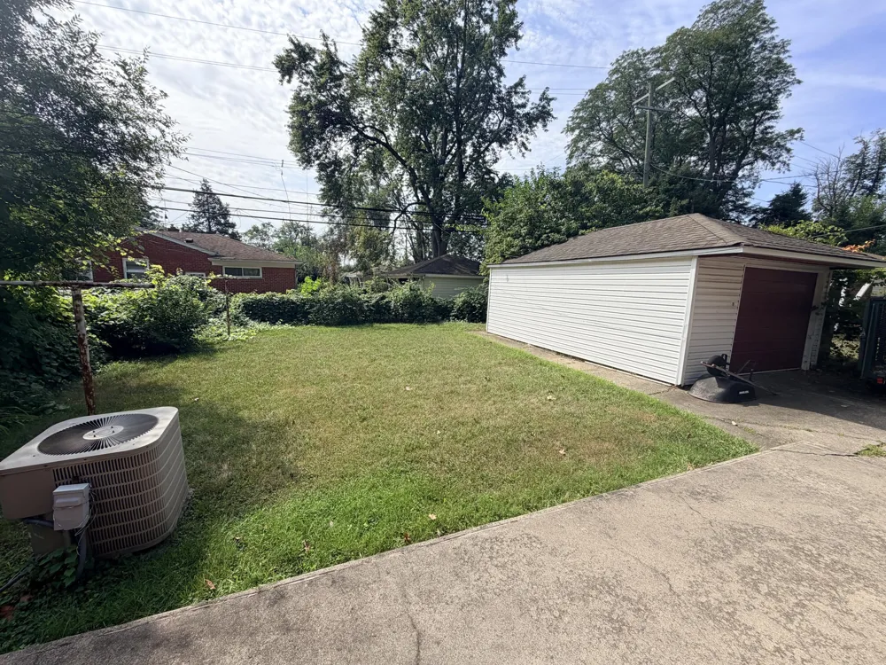 22615 Glendale Street Detroit, MI 48223