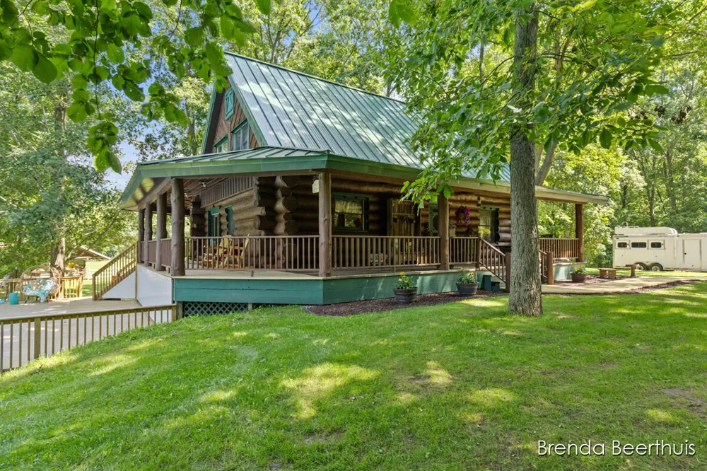 11301 108th Street SE Freeport, MI 49325