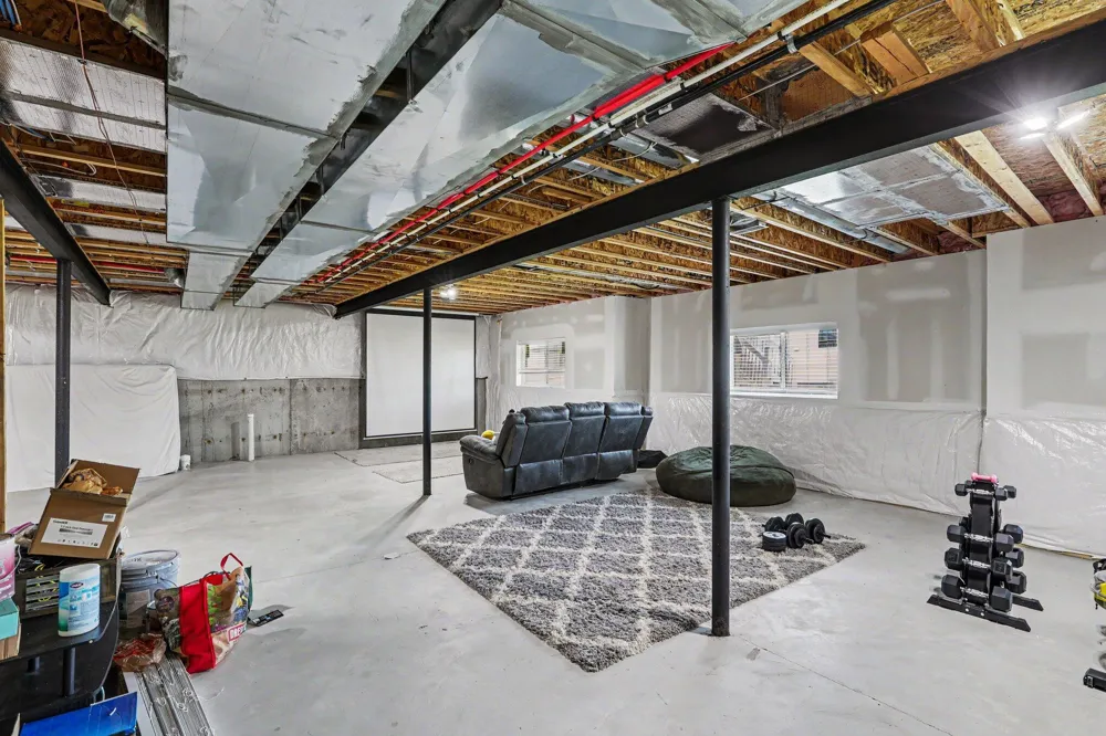 8580 Pioneer Street Washington, MI 48094