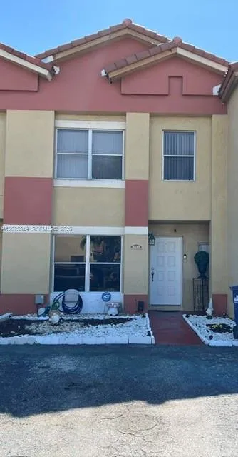 5214 NW 190th St