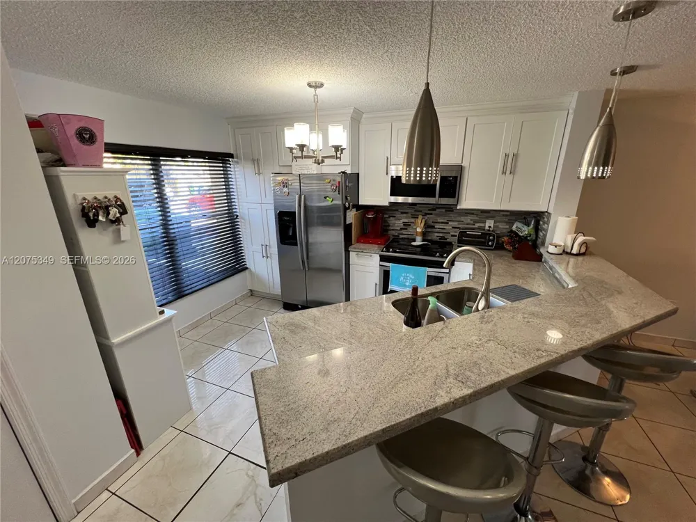 5214 NW 190th St Miami Gardens, FL 33055