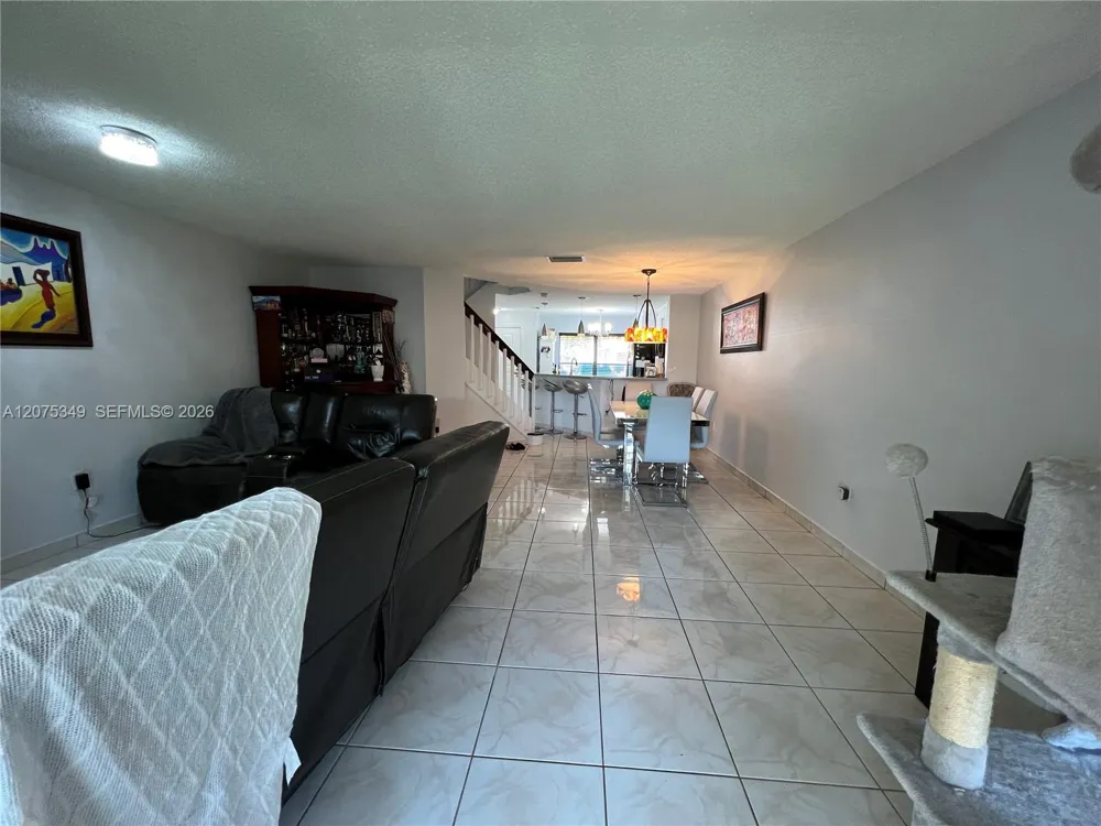 5214 NW 190th St Miami Gardens, FL 33055