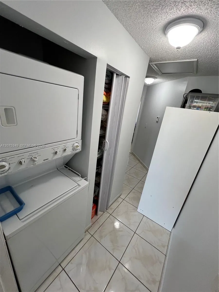 5214 NW 190th St Miami Gardens, FL 33055
