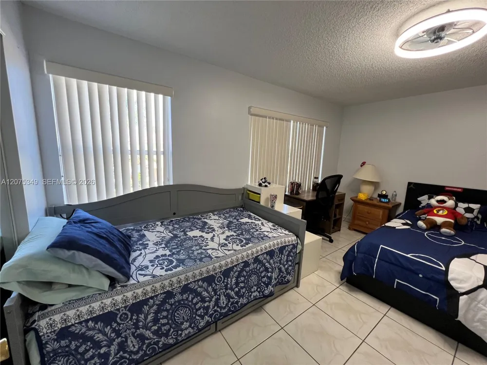 5214 NW 190th St Miami Gardens, FL 33055