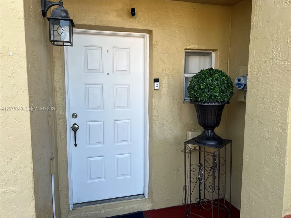 5214 NW 190th St Miami Gardens, FL 33055