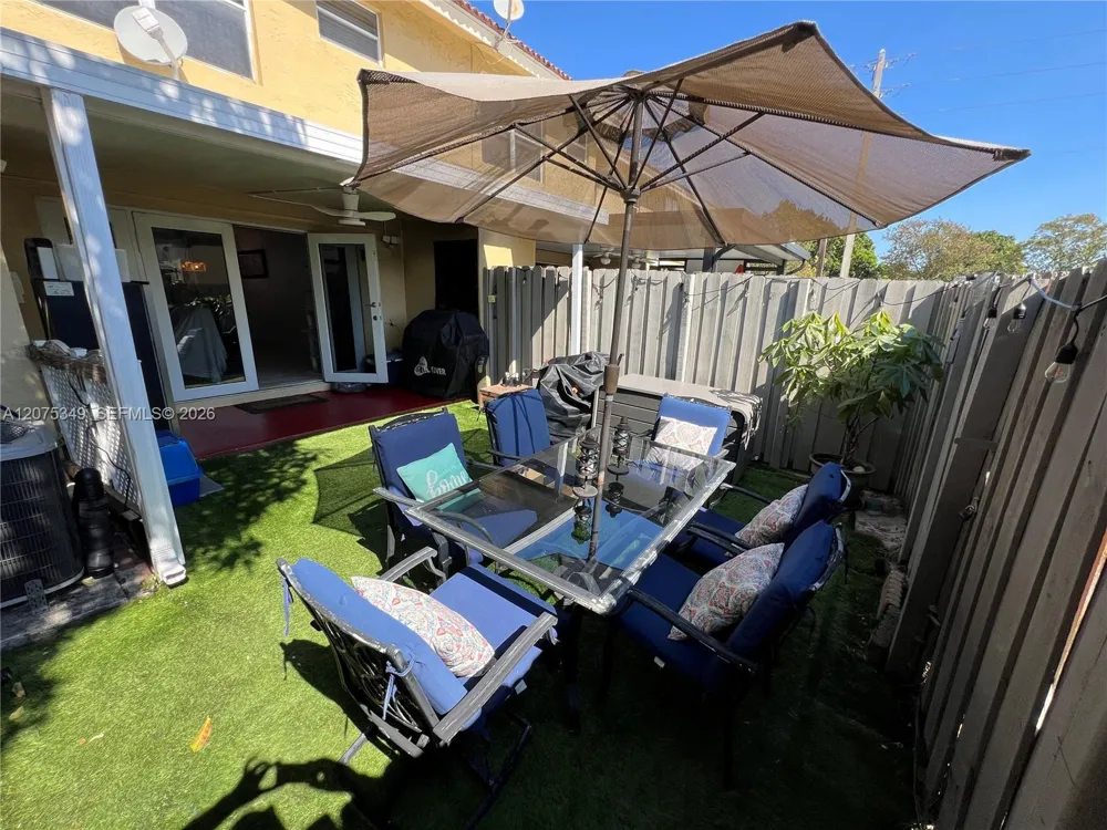 5214 NW 190th St Miami Gardens, FL 33055