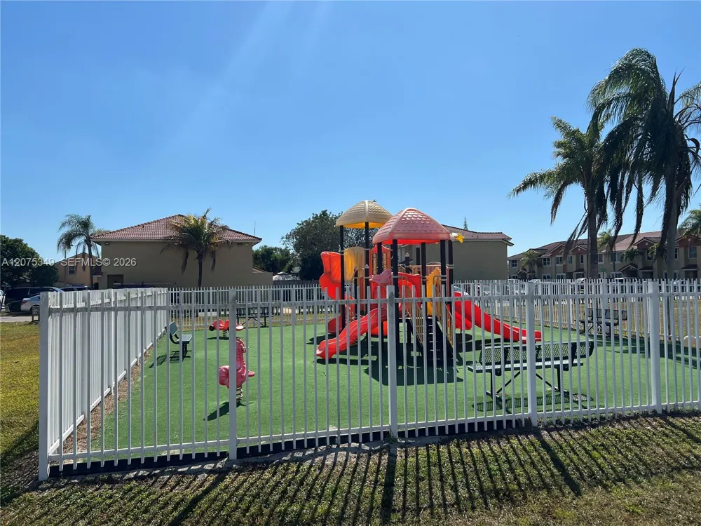 5214 NW 190th St Miami Gardens, FL 33055