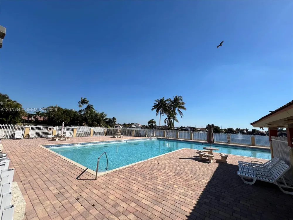 5214 NW 190th St Miami Gardens, FL 33055