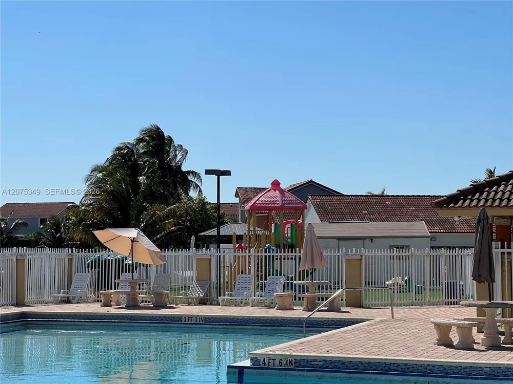 5214 NW 190th St Miami Gardens, FL 33055