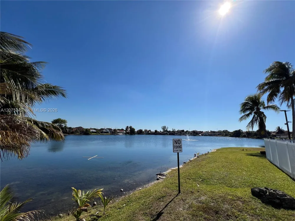 5214 NW 190th St Miami Gardens, FL 33055