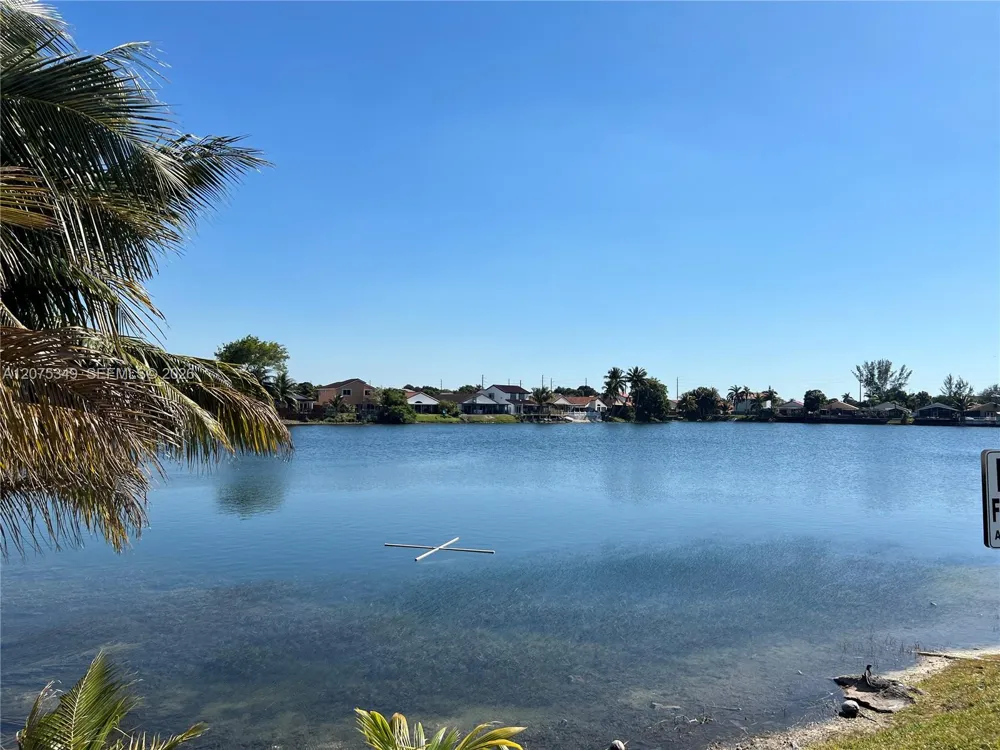 5214 NW 190th St Miami Gardens, FL 33055