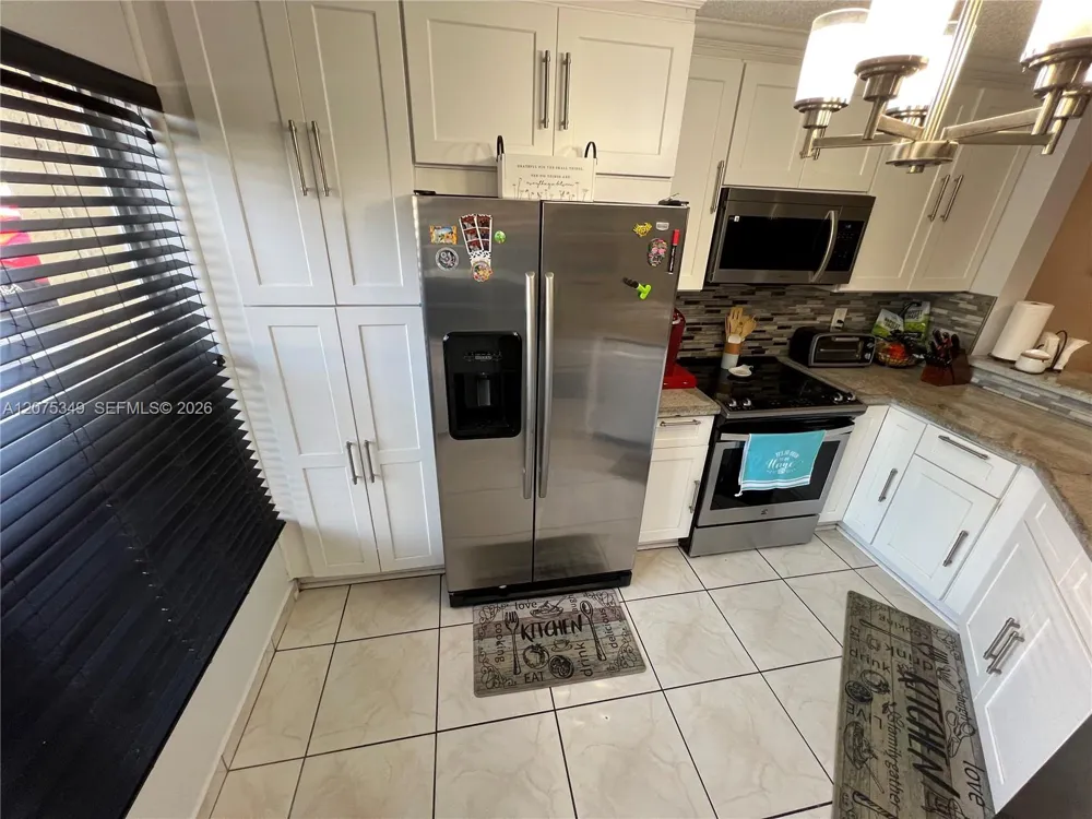 5214 NW 190th St Miami Gardens, FL 33055