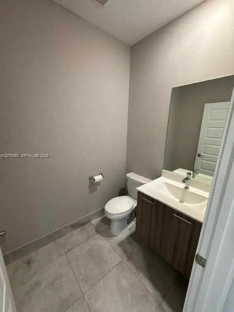 4700 NW 84th Ave #31 Doral, FL 33166