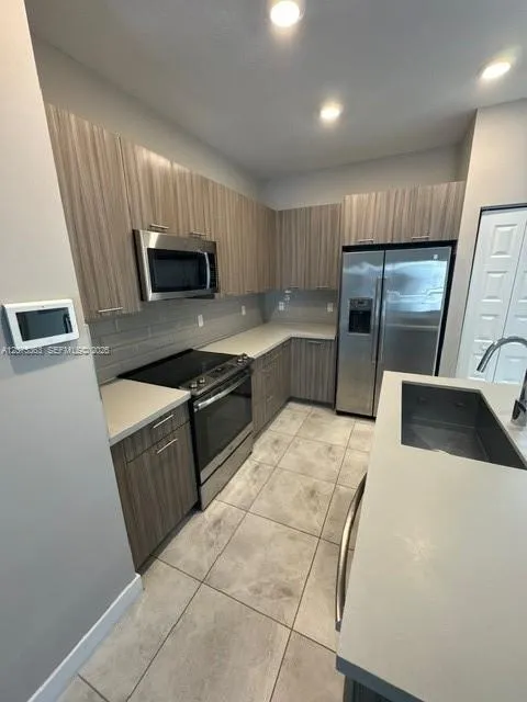 4700 NW 84th Ave #31 Doral, FL 33166