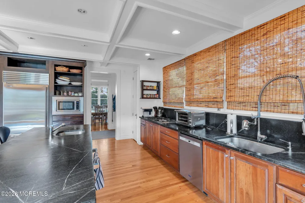 95 E River Road Rumson, NJ 07760