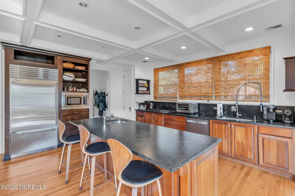 95 E River Road Rumson, NJ 07760