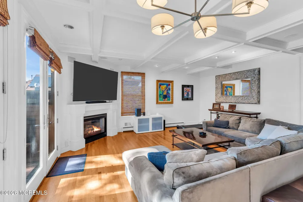 95 E River Road Rumson, NJ 07760