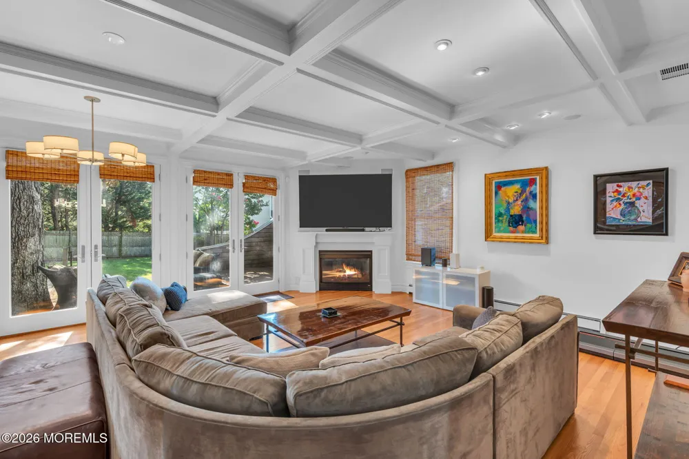 95 E River Road Rumson, NJ 07760