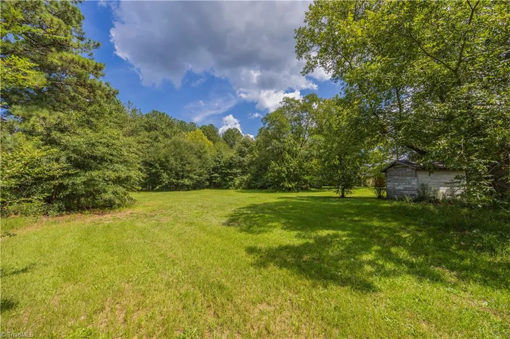 - Sparrow Drive Jackson Springs, NC 27281