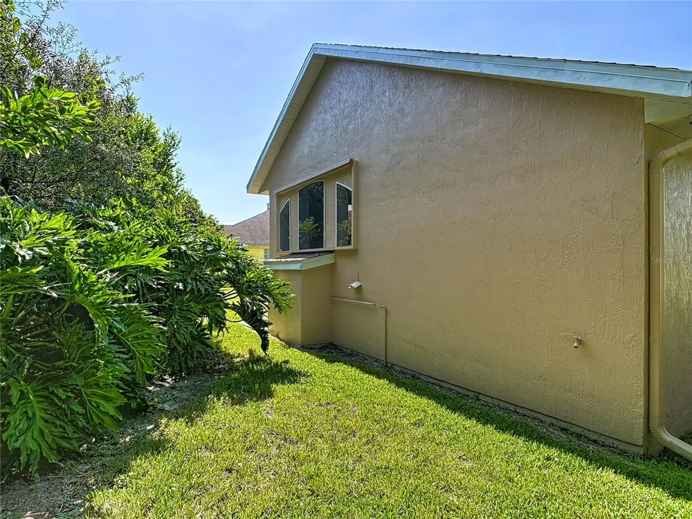145 NEEDLEWOOD LOOP Debary, FL 32713