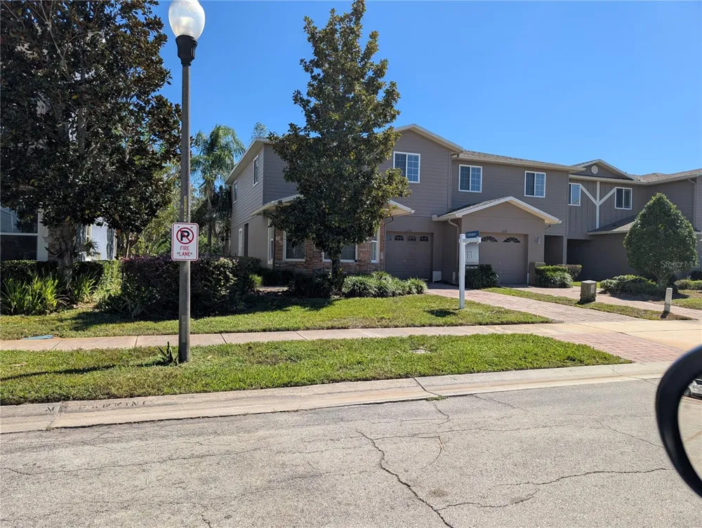 2203 CHATHAM PLACE Orlando, FL 32824