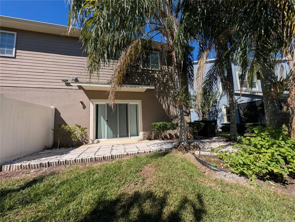 2203 CHATHAM PLACE Orlando, FL 32824