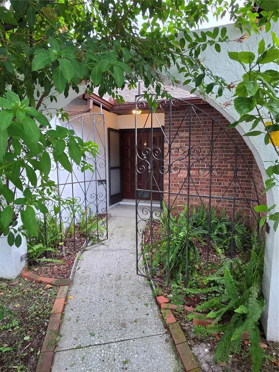 4604 LANDSCAPE DRIVE Tampa, FL 33624