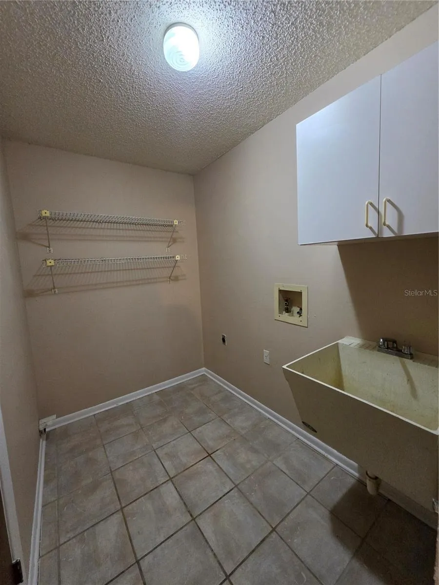 4604 LANDSCAPE DRIVE Tampa, FL 33624