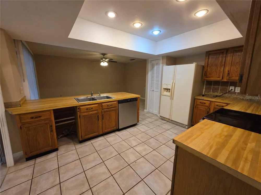 4604 LANDSCAPE DRIVE Tampa, FL 33624