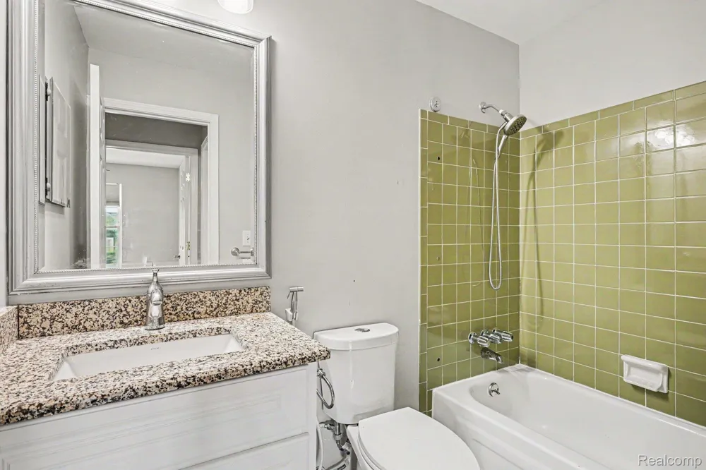 24483 Bashian Drive Novi City, MI 48375