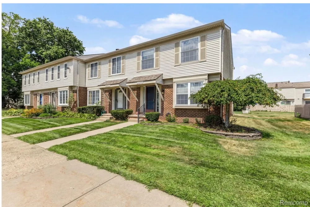 24483 Bashian Drive Novi City, MI 48375