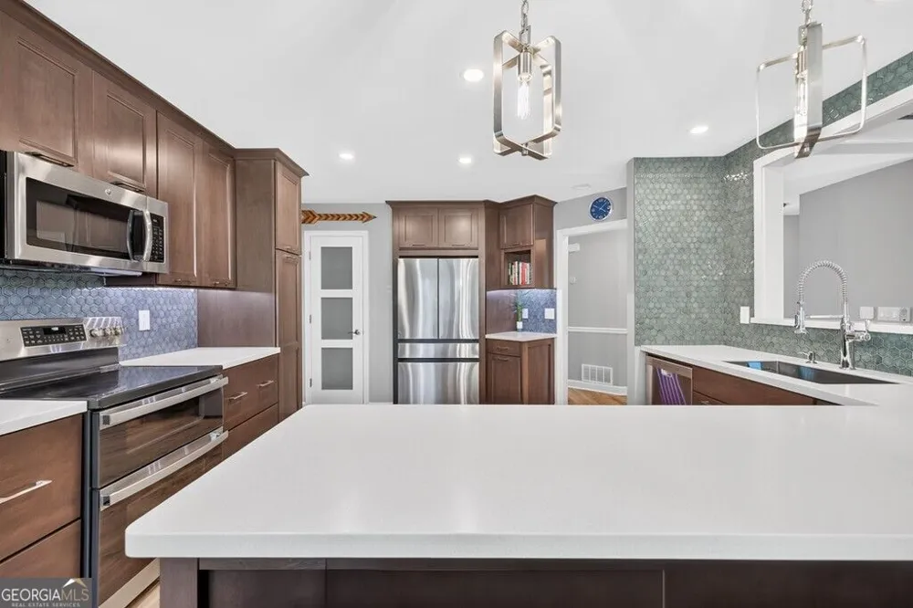 5470 Ashwind TRCE Johns Creek, GA 30005