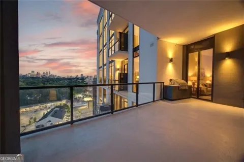 2425 Peachtree RD NE