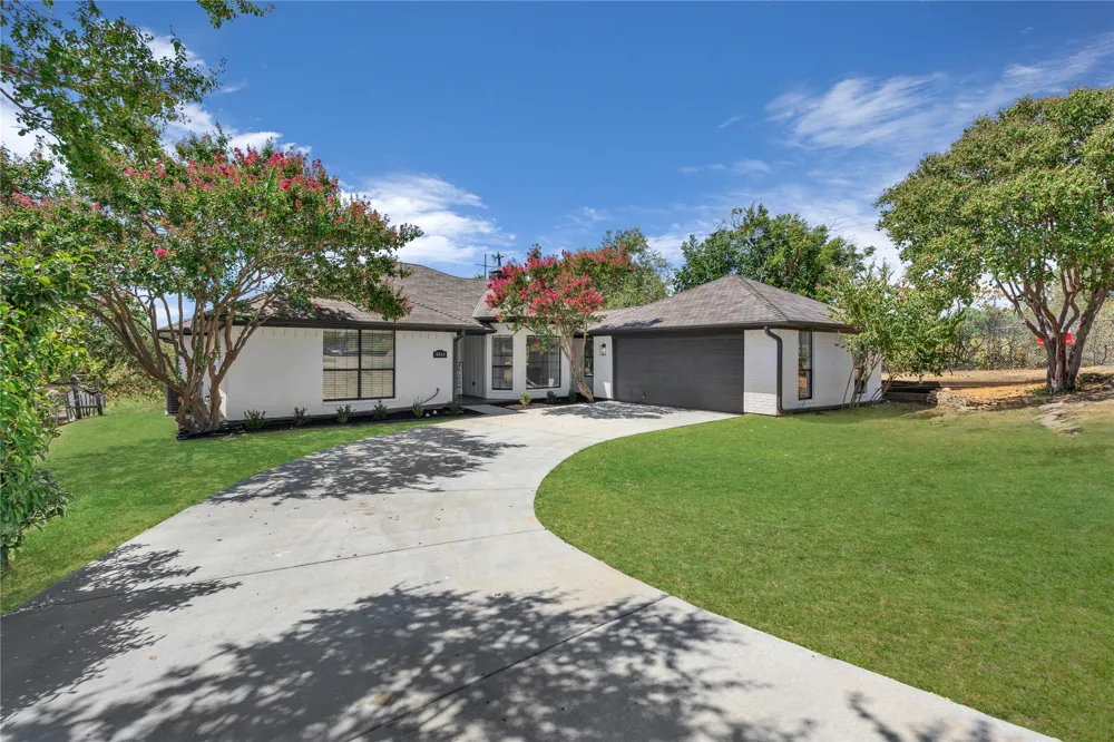 4044 Dorris Road Irving, TX 75038